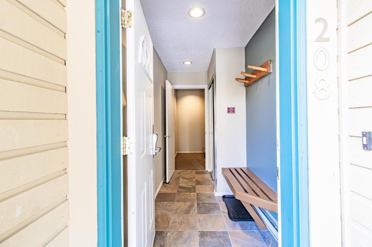 Snowbird Townhouses By Elevate Vacations 惠斯勒 外观 照片