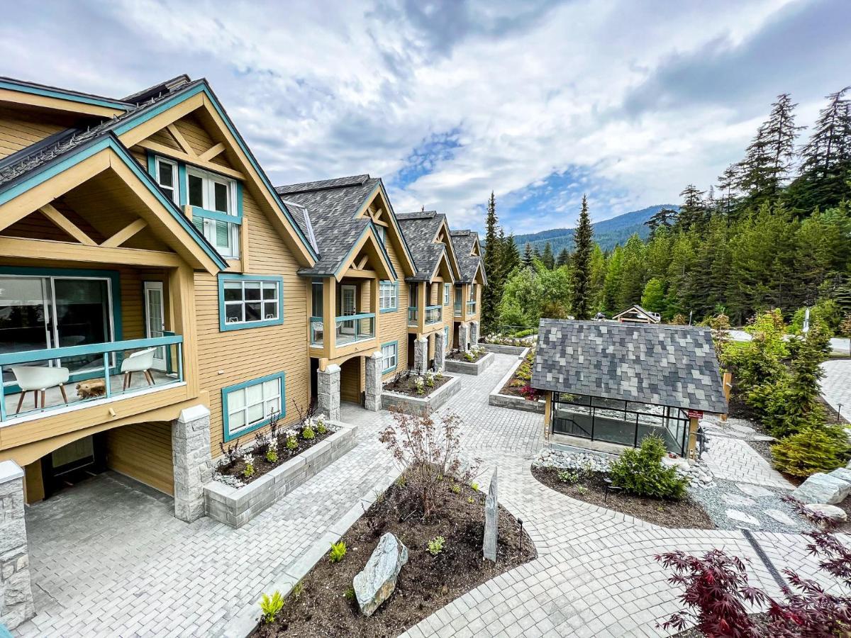Snowbird Townhouses By Elevate Vacations 惠斯勒 外观 照片
